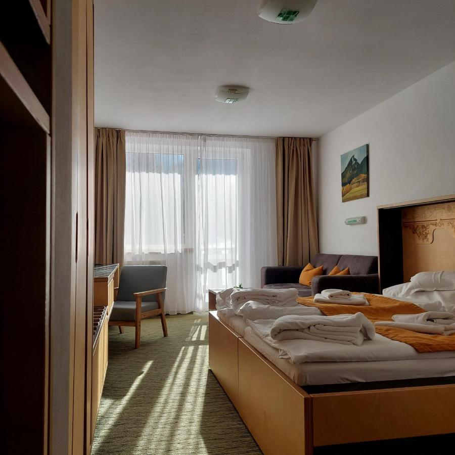 Hotel Diery Terchová エクステリア 写真