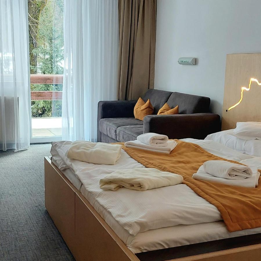 Hotel Diery Terchová エクステリア 写真