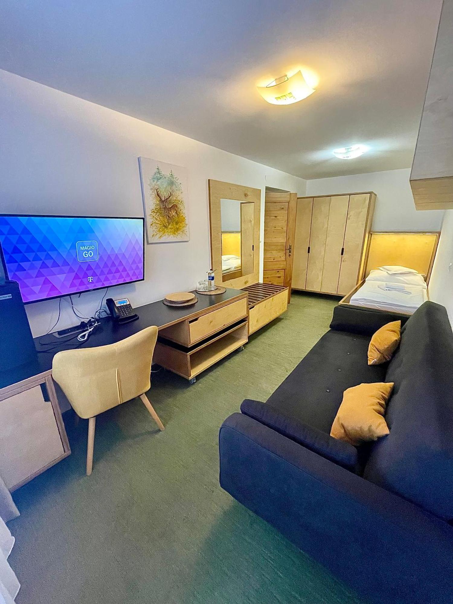Hotel Diery Terchová エクステリア 写真
