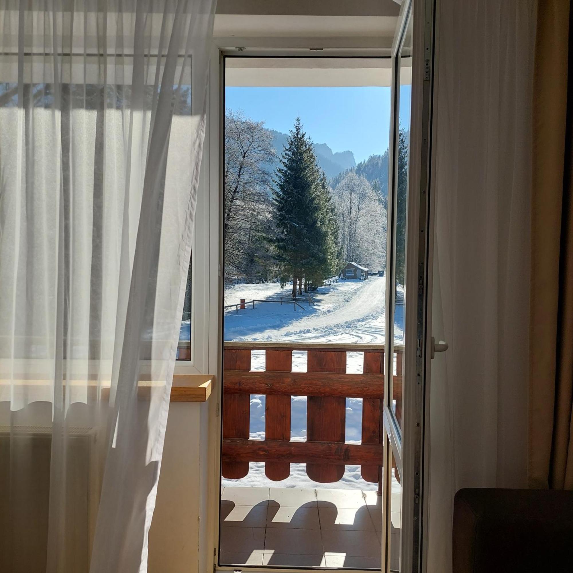 Hotel Diery Terchová エクステリア 写真