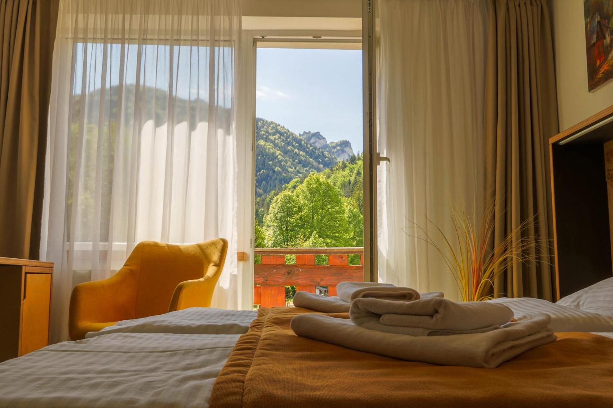 Hotel Diery Terchová エクステリア 写真