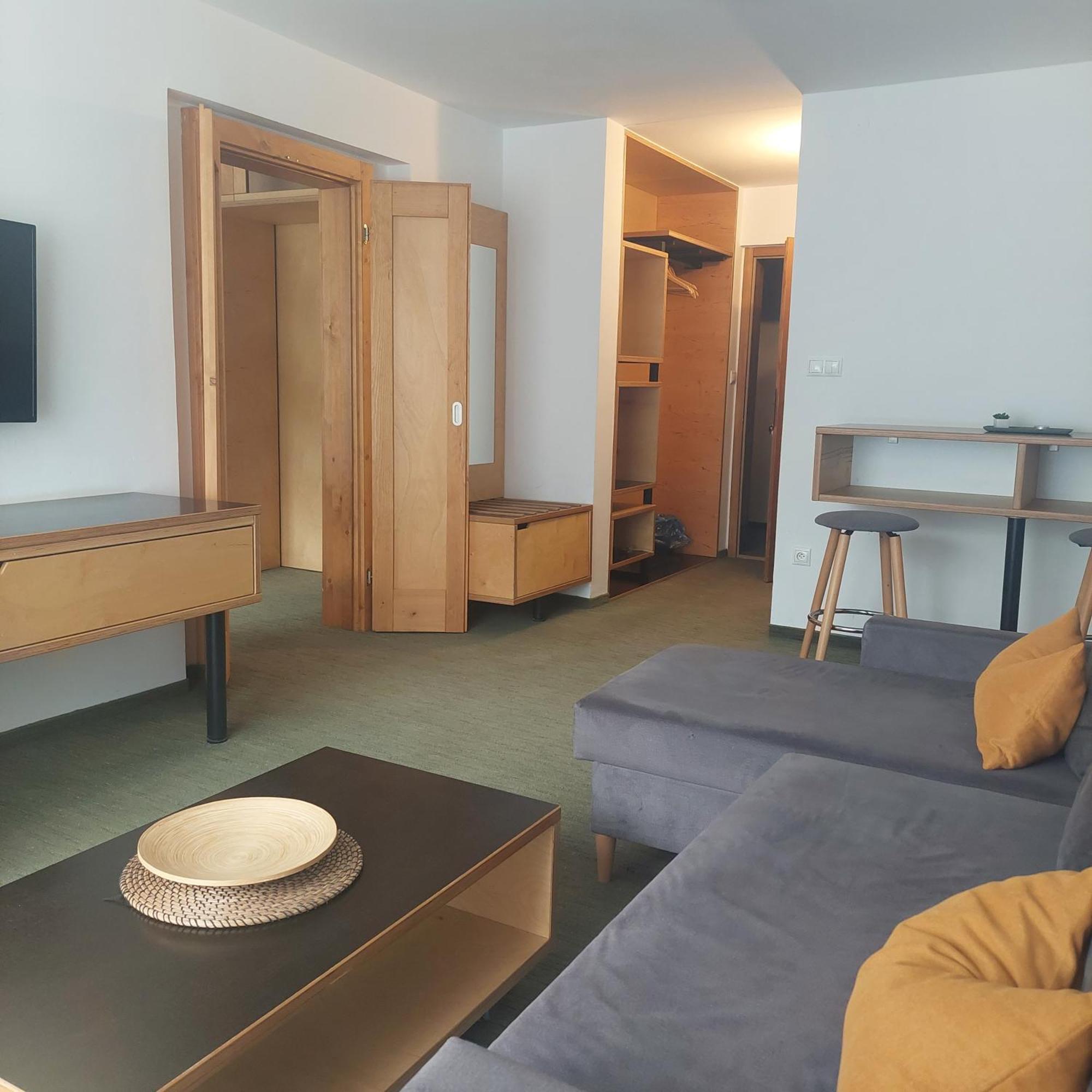 Hotel Diery Terchová エクステリア 写真