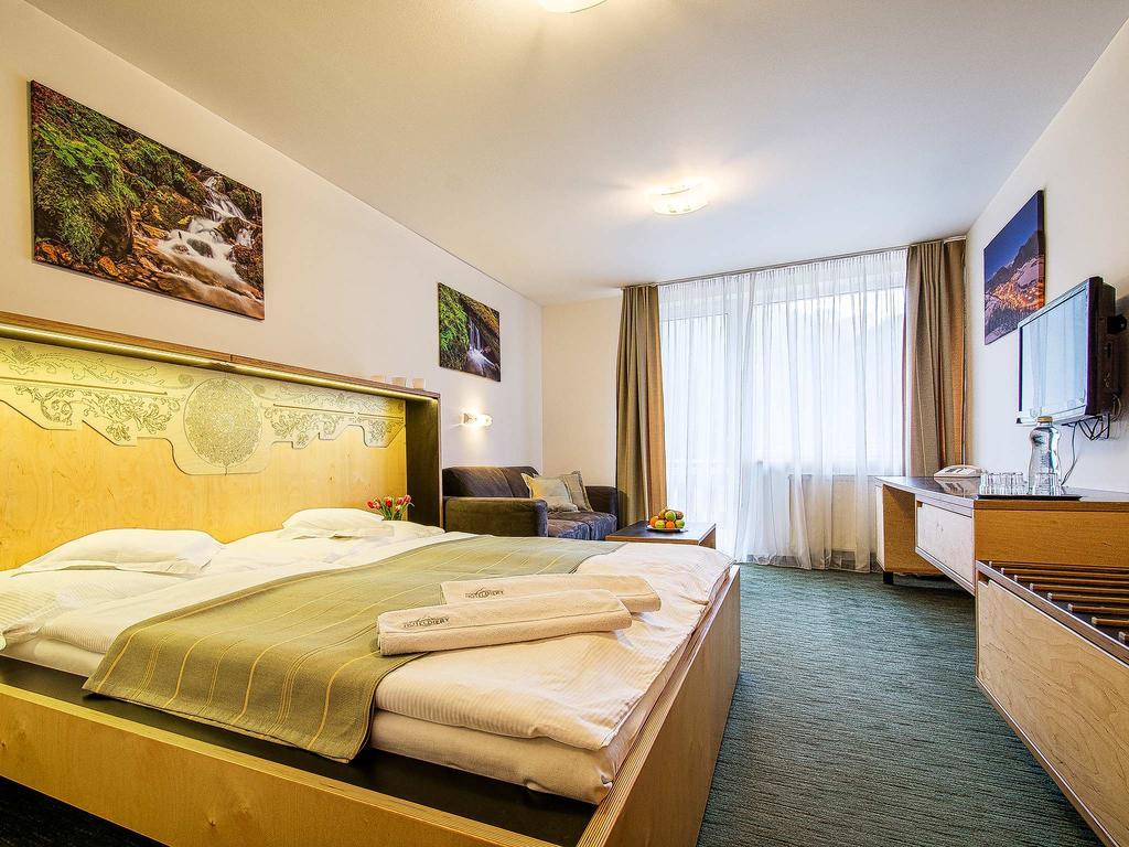 Hotel Diery Terchová エクステリア 写真